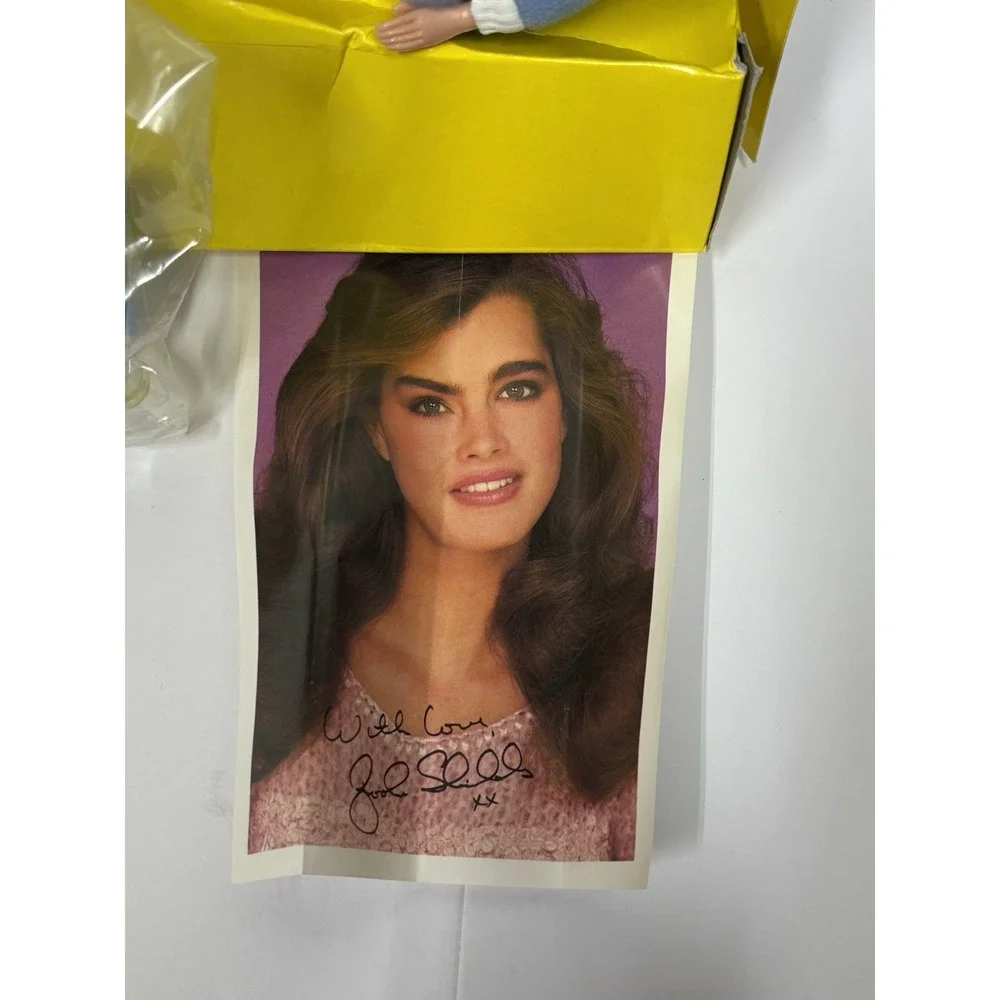 Vintage 1982 Brooke Shields Teenage Doll Fully Posable w/ Brush Ring LJN  #8833